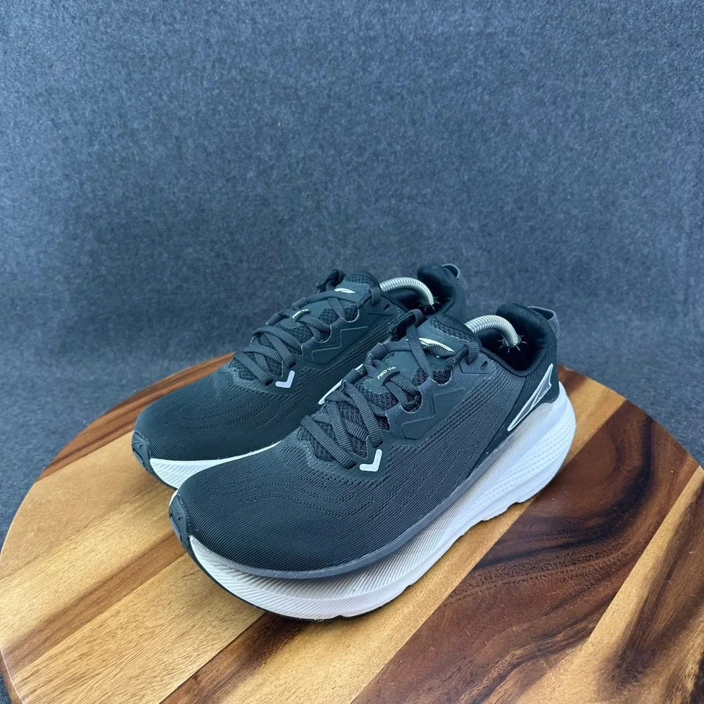Altra FWD VIA Womens Black Athletic Running Training Shoes Size 8 Worn Once